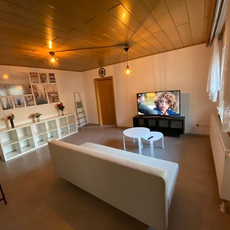 Ferienwohnung Suhad Ludwigshafen am Rhein Esterno foto